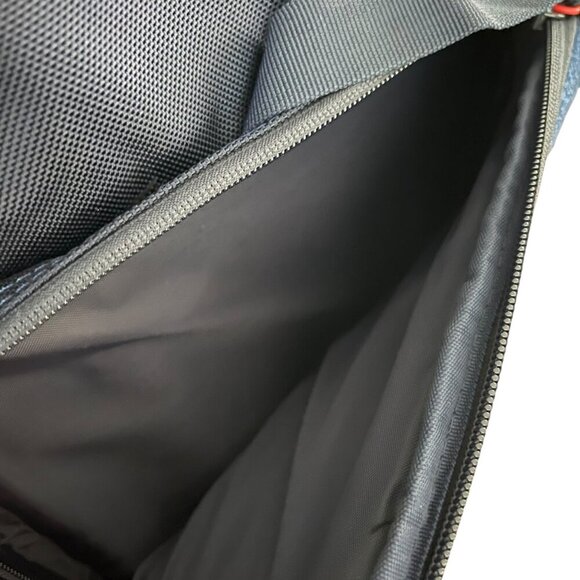 Oracle Red Bull Racing Backpack Built For Athletes Large Roll Top Gym Travel Bag - Picture 15 of 16